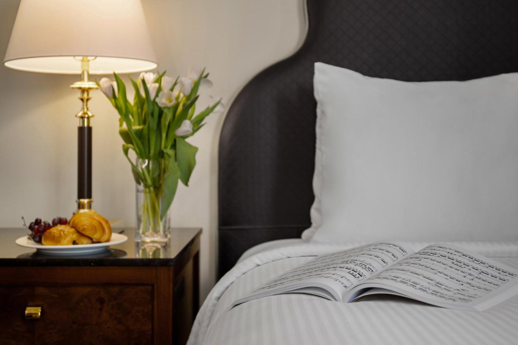 Studio met Queensize Bed