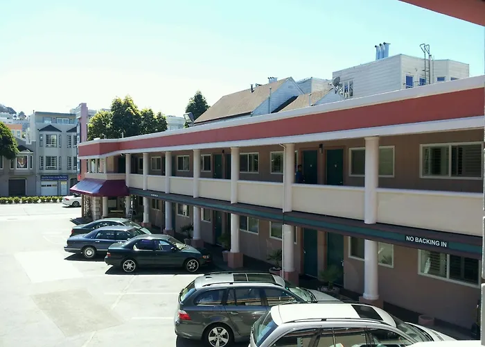 Town House Motel