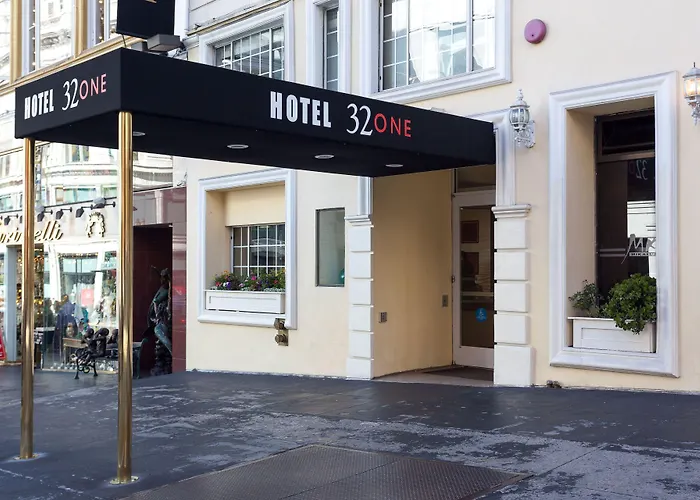 3 star hotel: Hotel 32One