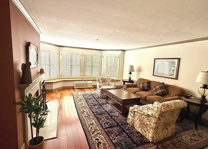 Best Selfcatering Cow Hollow Inn And Suites